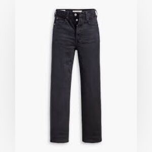 LEVI’S ribcage straight ankle button fly size 27